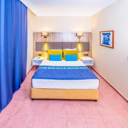 Club Big Blue Hotel
